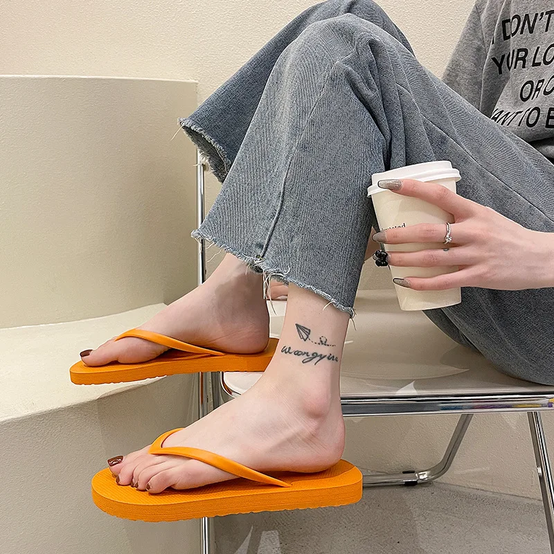 Шлепанцы для женщин простая одежда черные шлепанцы Нескользящие пляжные