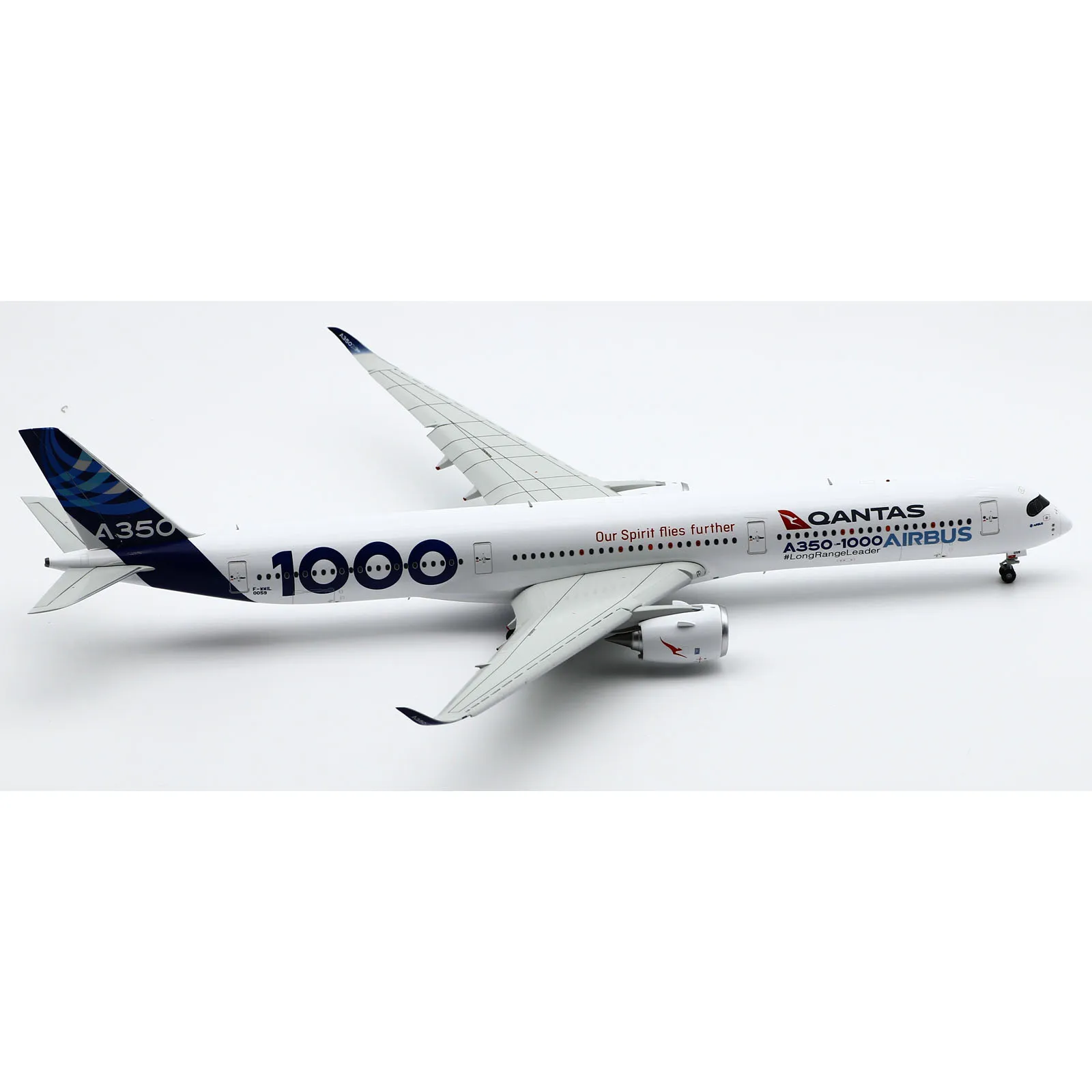 Коллекционный самолет из сплава XX20310A подарок фотосессия 1:200 модель летательного