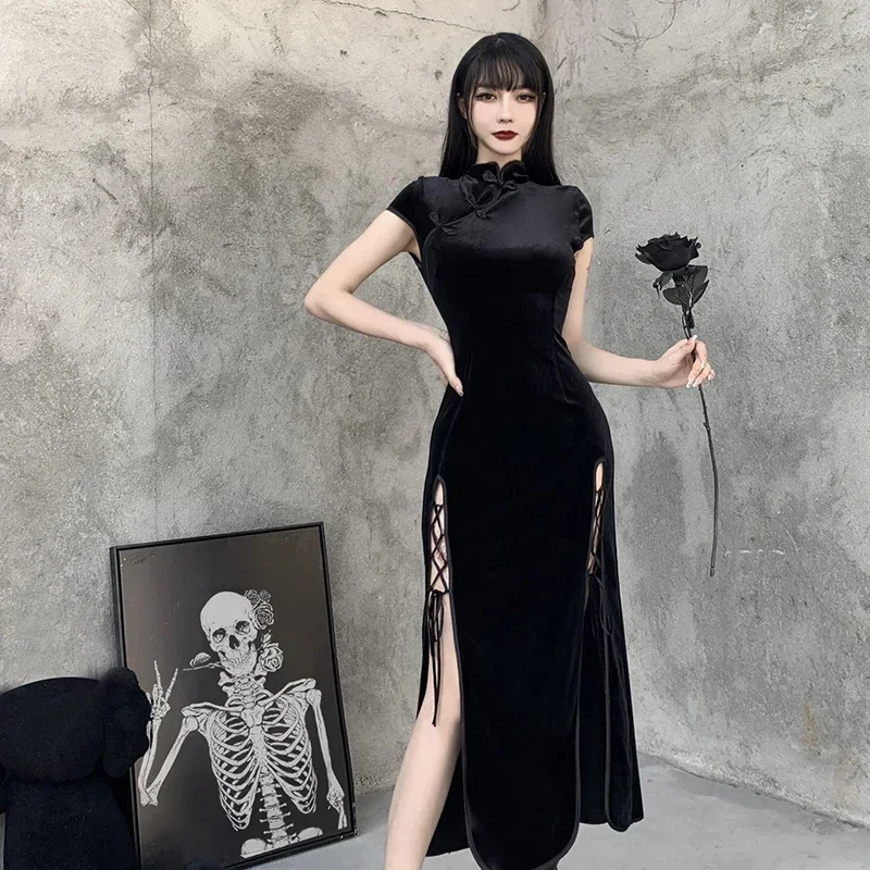Фото Новое сексуальное винтажное черное бандажное платье Cheongsam в китайском стиле с высоким разрезом, бархатное платье в стиле ретро, длинное Ципао, готическое женское эстетичное платье №2