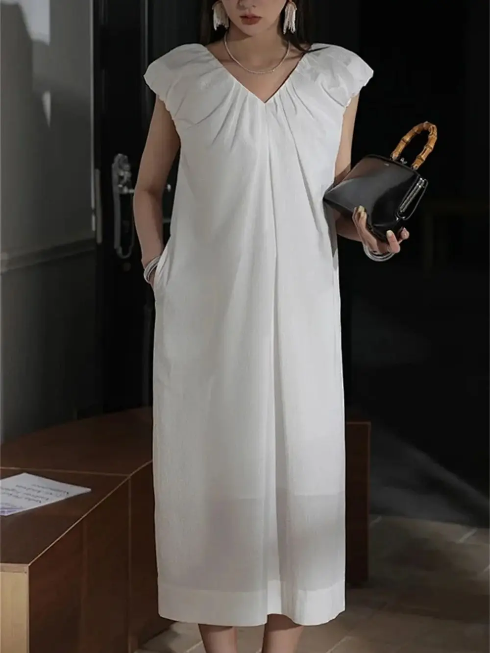 

French Women's V-neck Solid Color Midi Dress Spring Summer Fashion Simple Loose Fit Sleeveless Long Tank Robes