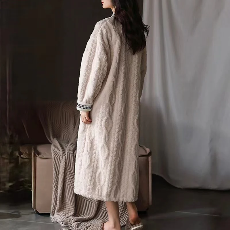 Women's Pajamas Winter Thickened Flannel Sweet Lovely Pajamas Increase The Comfort Of Loose-Fitting Warm Women's Pajamas