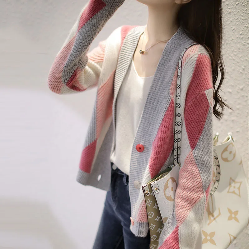 

Casual Long Sleeve Argyle Jacket Female Gentle Tops Winter Autumn Knitted Sweater Coat Vintage Loose V-Neck Women Clothing 23147