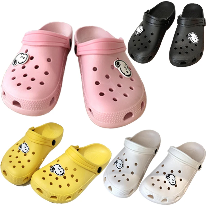 

snoopyed kawaii cartoon garden shoes summer non-slip sneakers Home life can be worn outside snoopyed slipper couple shoes