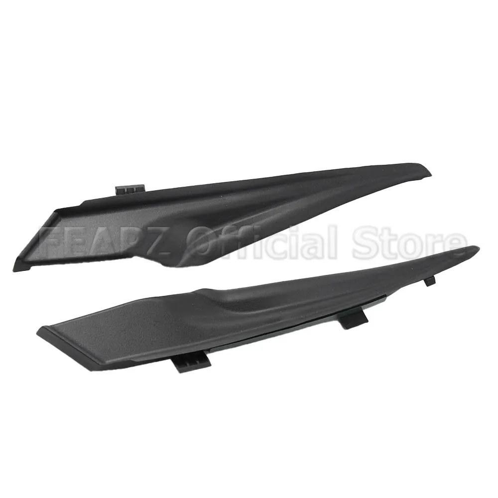 Угловая накладка на лобовое стекло FEAPZ для Toyota Corolla 2014-2019