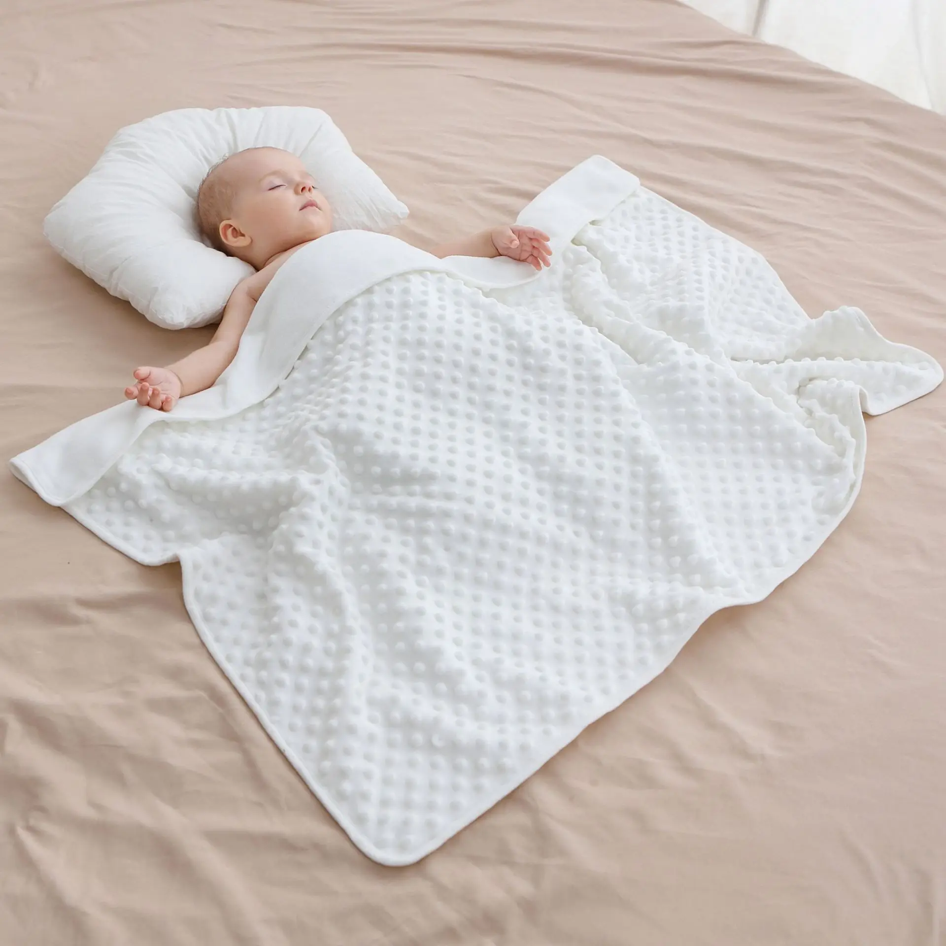 Comforting Blanket Baby Newborn Velvet Double-layered Edge-pressedn Baby Plush Quilt Cover Blanket Solid Swaddling Wrap Blankets