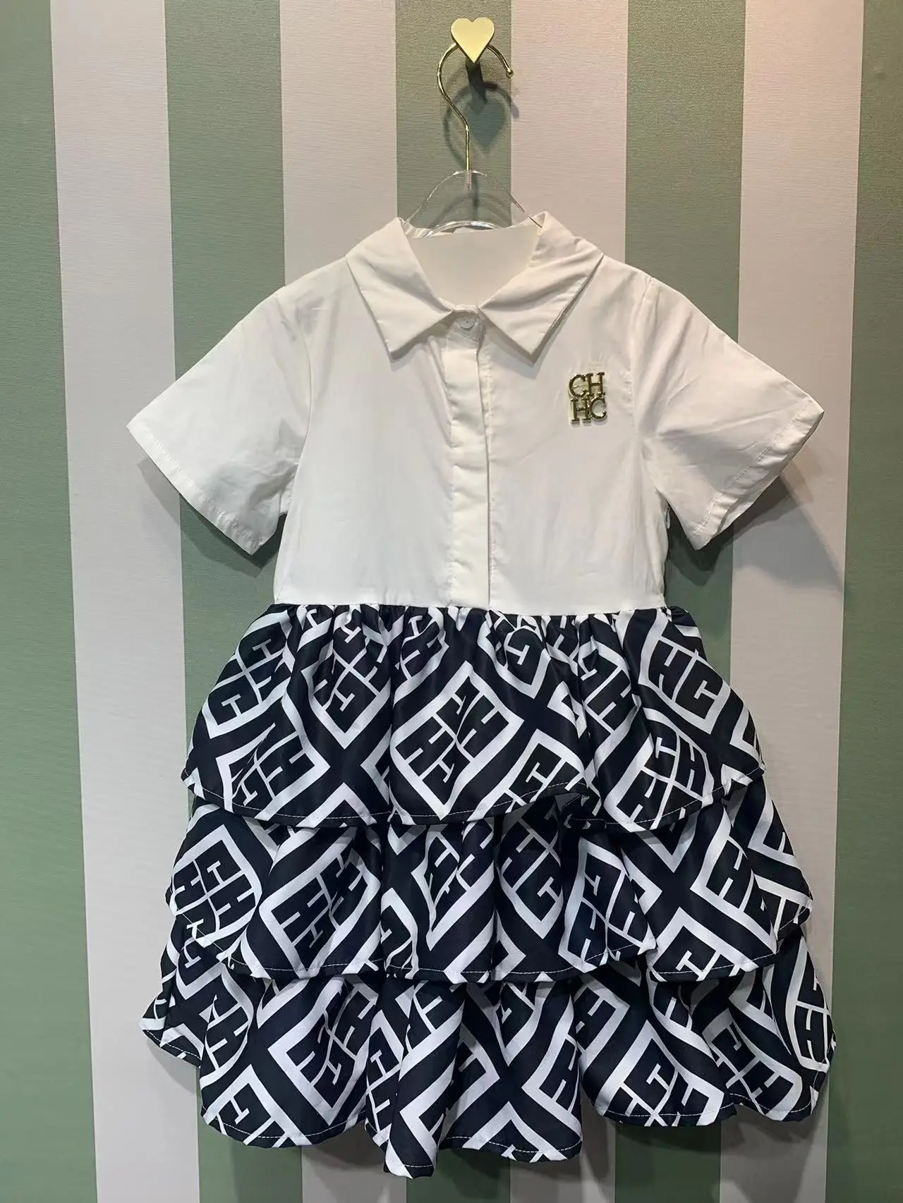 

Дизайнерская детская одежда, новинка 2023, модное летнее платье-поло с коротким рукавом для девочек, комбинированное платье с надписью на груди