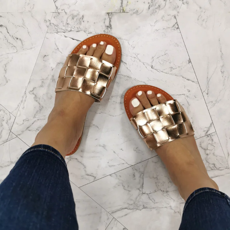 

2022 New Women Outside Slippers Summer Breathable Flat with Open Toed Woman Beach Slides Shoes Braided Lattice Ladies Slipper