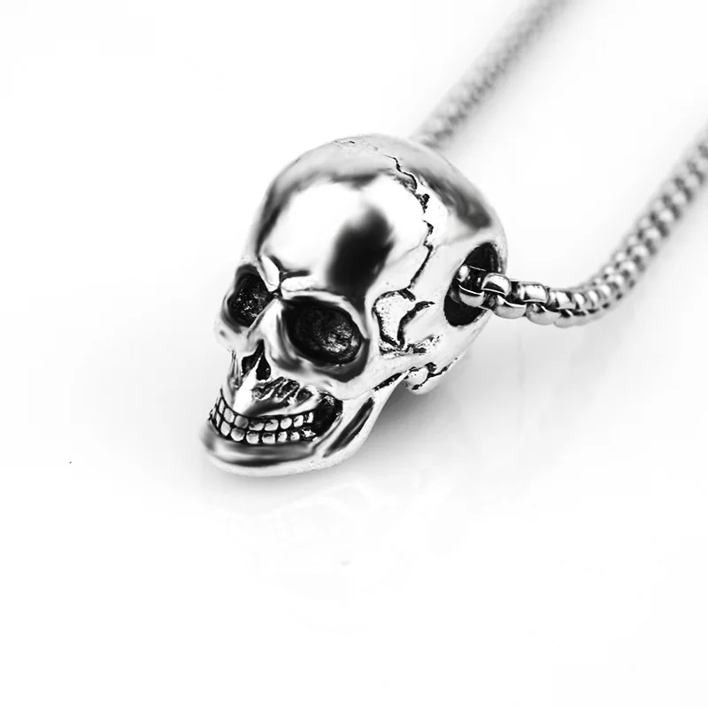 

Gothic Trend Retro Silver Color Skull Pendant Necklace for Men Women Scary Personality Street Jewelry Accessories