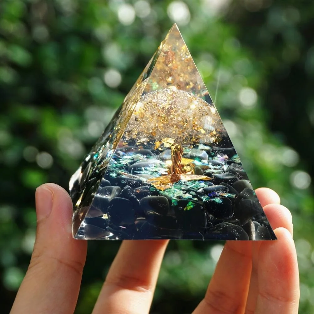 

Башня из пирамиды Energy Augen украшена натуральным белым кристаллом и обсидианом, гравий, энергия пирамиды, Хрустальная Майнер