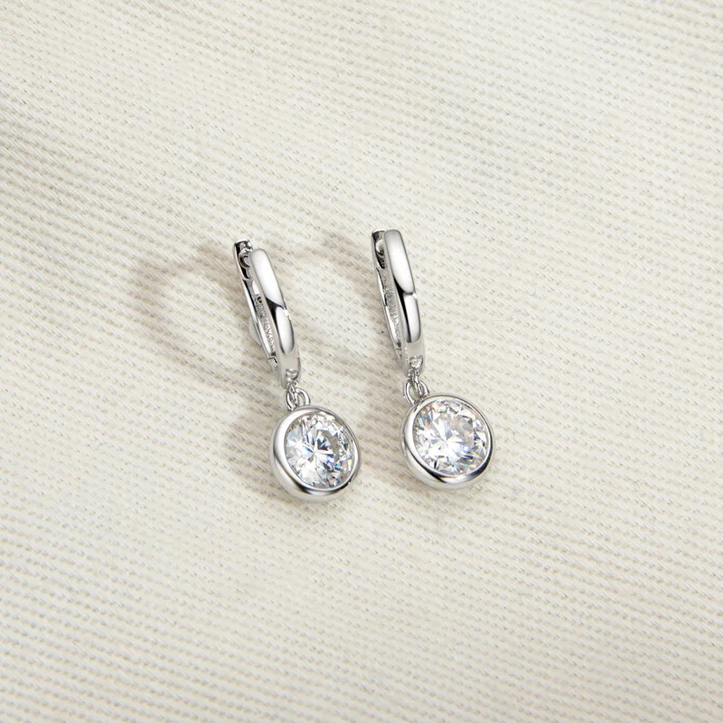 

Lennik 2 Carat Simple Moissanite Hoop Earrings For Women 925 Sterling SIlver Fashion Lady EarDrop Past Diamond Test Jewelry GRA