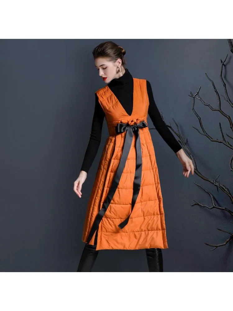 

Женское длинное платье на белом утином пуху, без рукавов