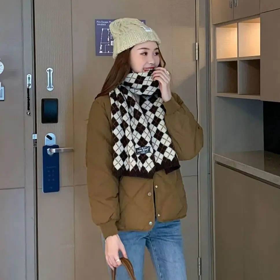 2023 New Women White Duck Down Jacket Autumn Winter Female Round Collar Down Coat Warm Coats Buttons Ladies Pockets Tops M01