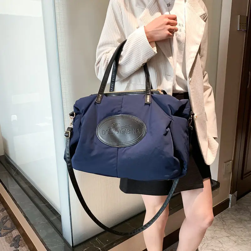 

Повседневные Нейлоновые женские сумки, вместительные дизайнерские вместительные сумки-тоуты на плечо, Дамская пуховая Хлопковая Сумка чер...