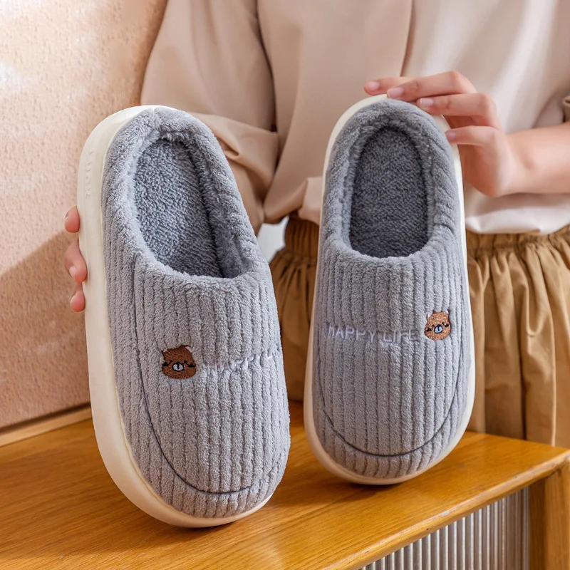 Теплые домашние тапочки с мультяшным Кроликом цвет в ассортименте