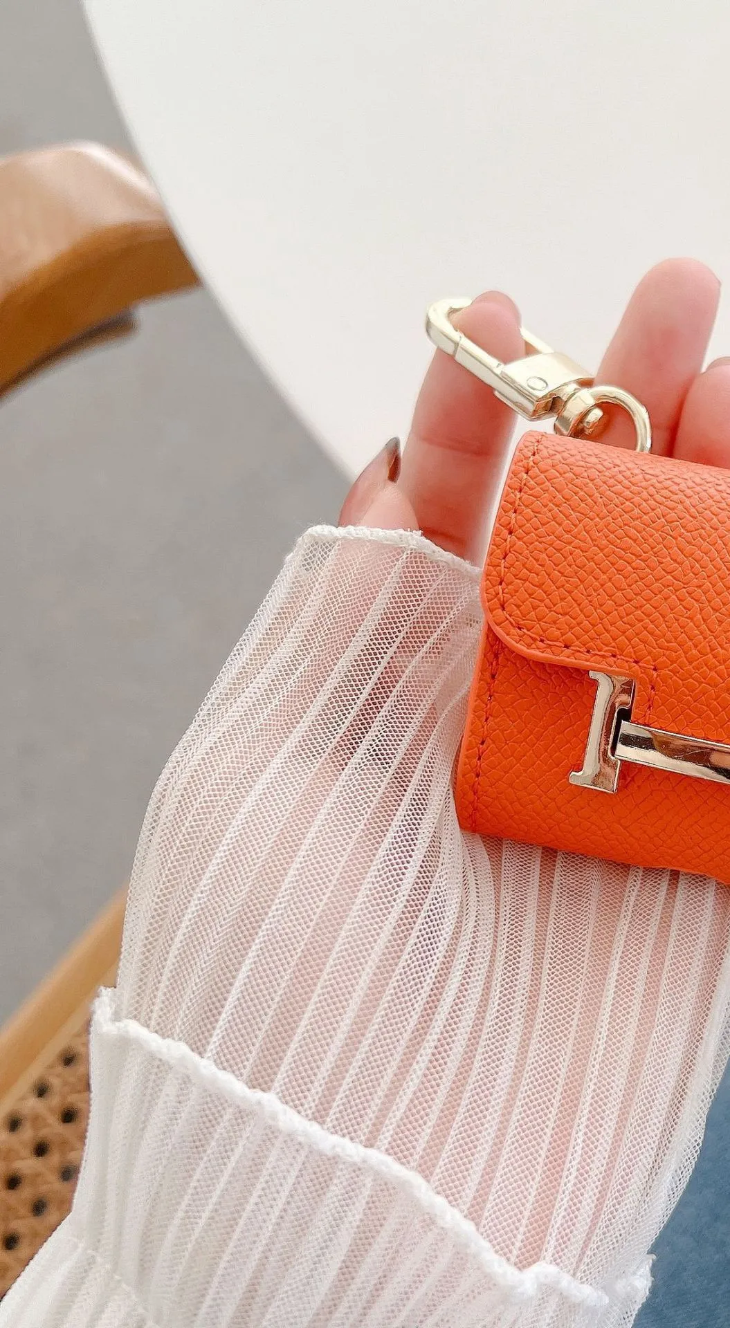 

Accessories for Airpods 1/2/Pro/3 Case Super Elegant Extraordinary Hand Bag Design Case Fashion Reticule Earphone Protector Case