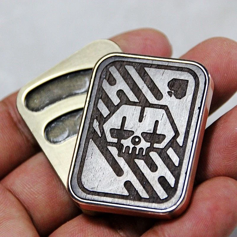 

Skull 2099 Poker Lauties Shuffle Haptic Coin Magnetic Push Slider Block Stress Relief Toy ADHD Hand Spinner Metal EDC Fidget Toy