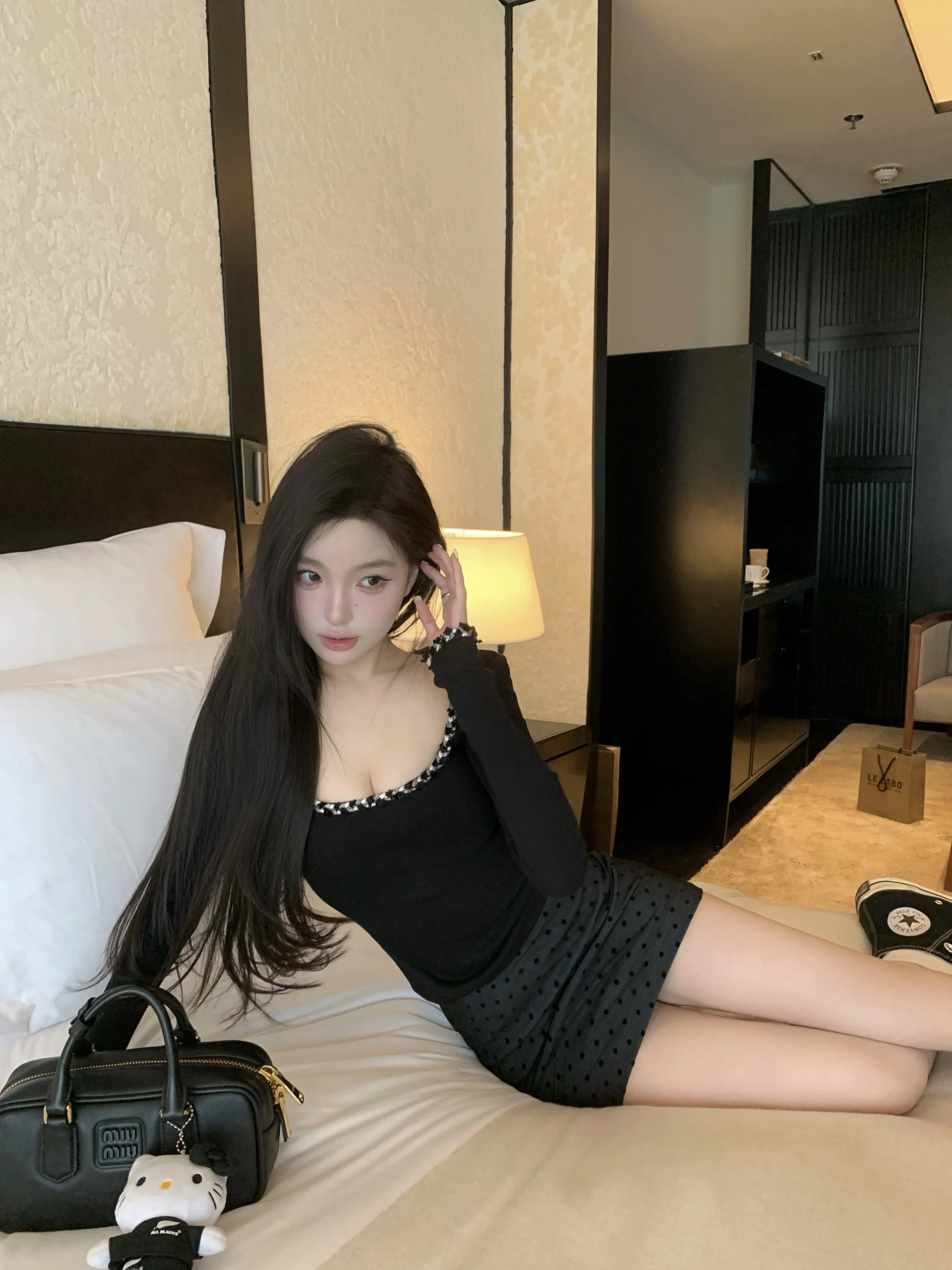 Chicyou Повседневная универсальная футболка с отделкой ручной работы пуловер