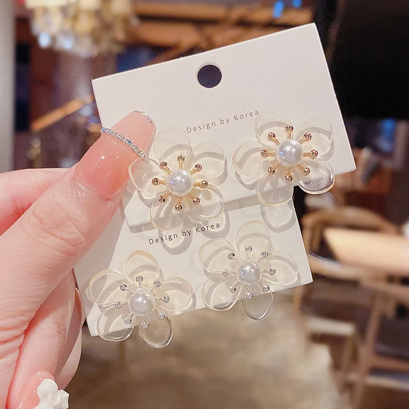 

2021 New Trendy Acrylic Flower Stud Earrings For Women Fashion Gold Silver Color Pearl Earring Girls Party Wedding Jewelry Gift