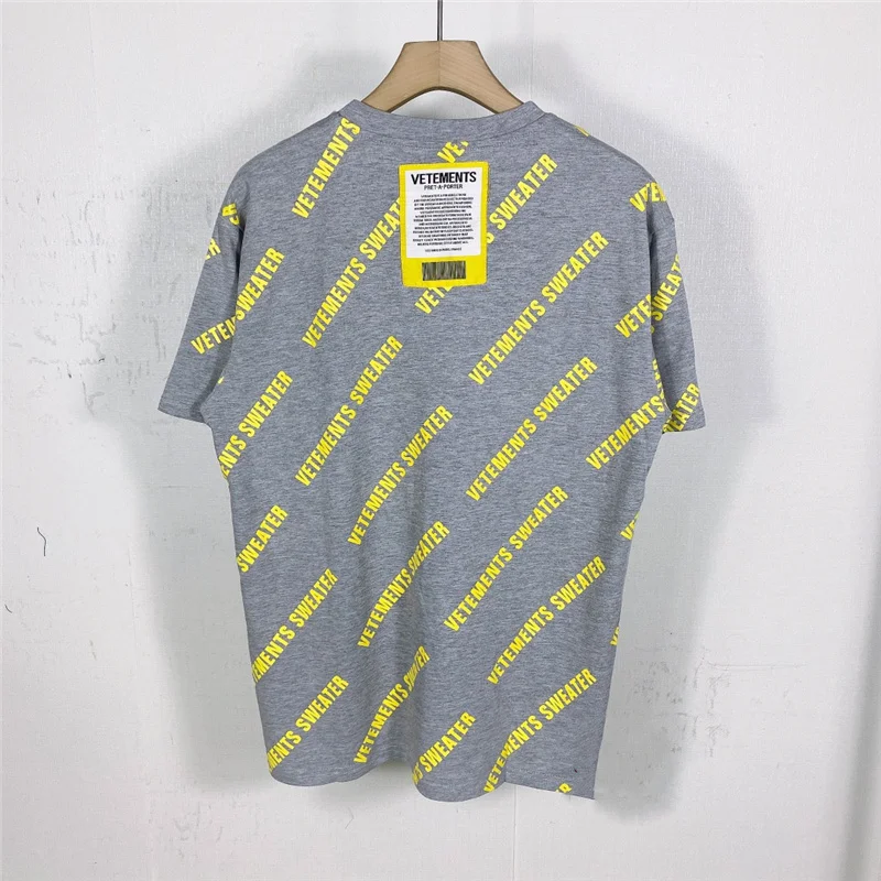 

Серая желтая футболка с нашивками для мужчин и женщин, высококачественные футболки с надписью и принтом, футболки с коротким рукавом VTM