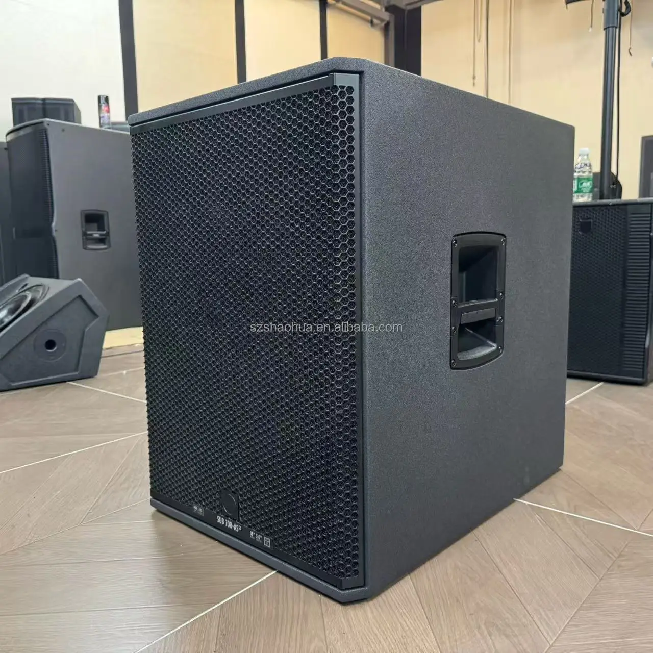 Фото Активный сабвуфер Barlive SUB708-AS MK318, 700 Вт RMS, 1400 Вт, 133 дБ, березовый, для диджеев и сцены №2
