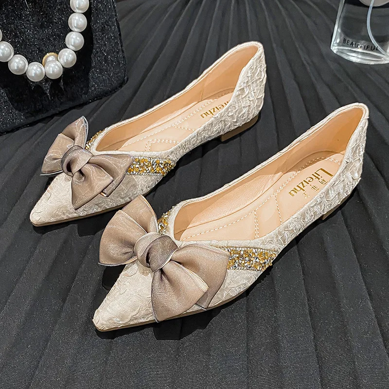 

Big Size Women Flats Butterfly Knot Single Shoes Woman Loafers Crystal Glitter Pointed Toe Slip On Fashion Flat Casual Shoes