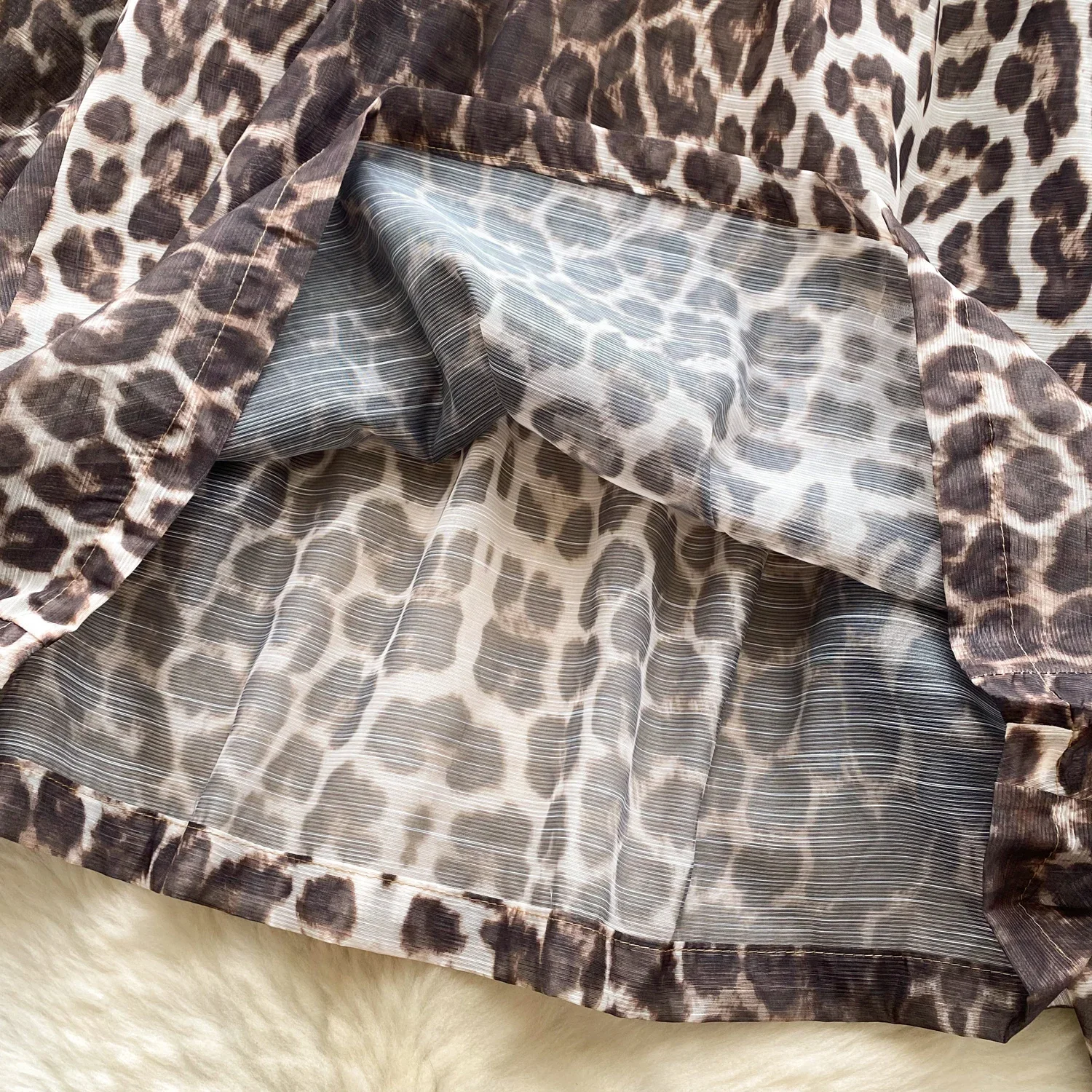 Базовая элегантная блузка с длинными рукавами и бантом-бабочкой винтажная