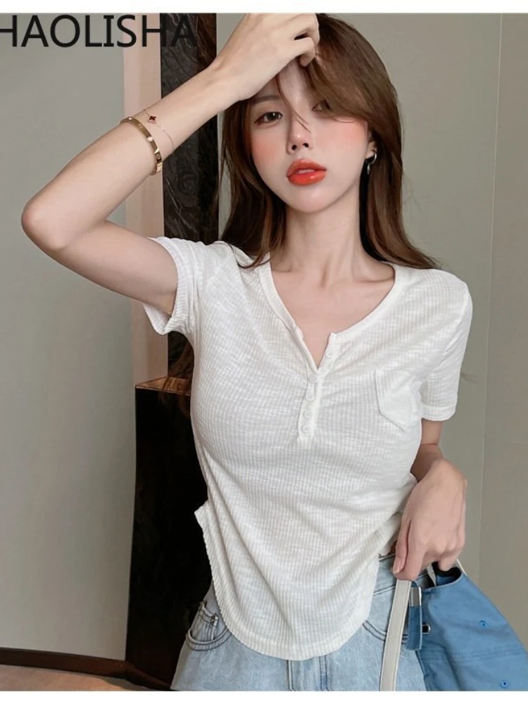 

New In Summer Women's Short Sleeves Slim Fit Casual Crowd Design Irregular Girl T-shirt Korean Version V-neck Thread Women's Top