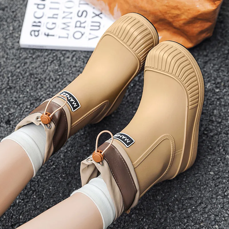 Женские мотоциклетные резиновые сапоги модные износостойкие до середины икры