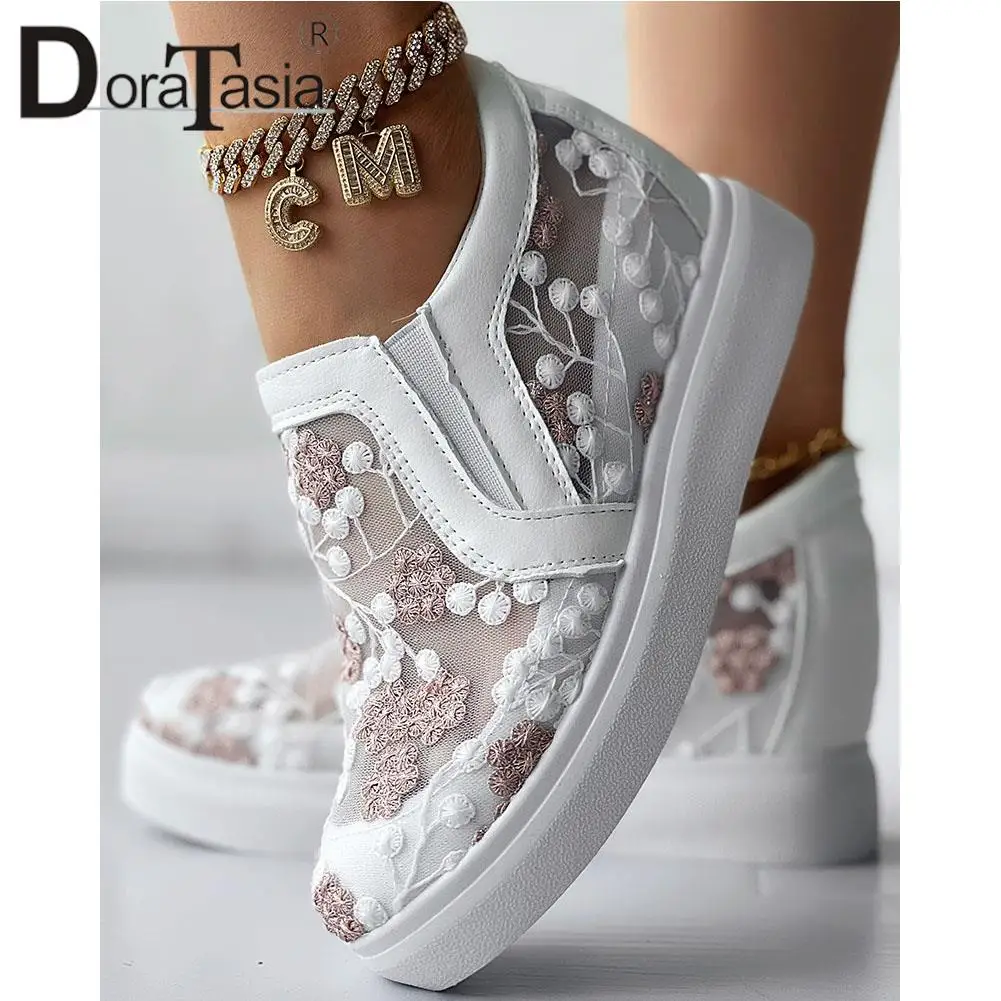 New Female Summer Fashion Breathable Mesh Embroider Flower Loafers Casual Platform women's Flats Autumn Increasing Woman Shoes