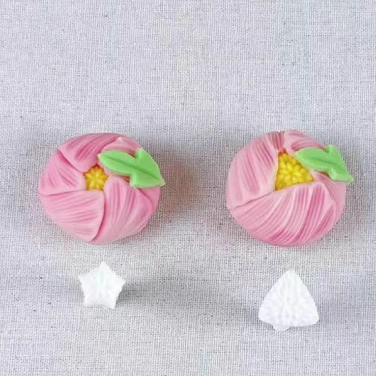 ity 2 szt. / wzory japońskich narzędzi Wagashi drewniana forma do kwiatów w sztyfcie