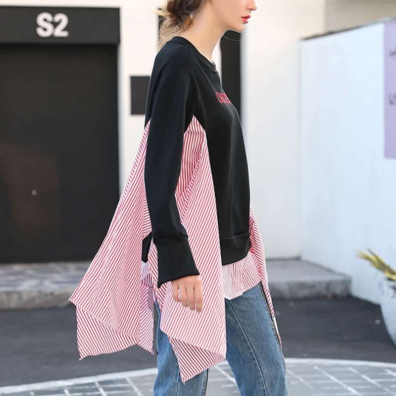 Свитшот женский в полоску с круглым вырезом и длинным рукавом