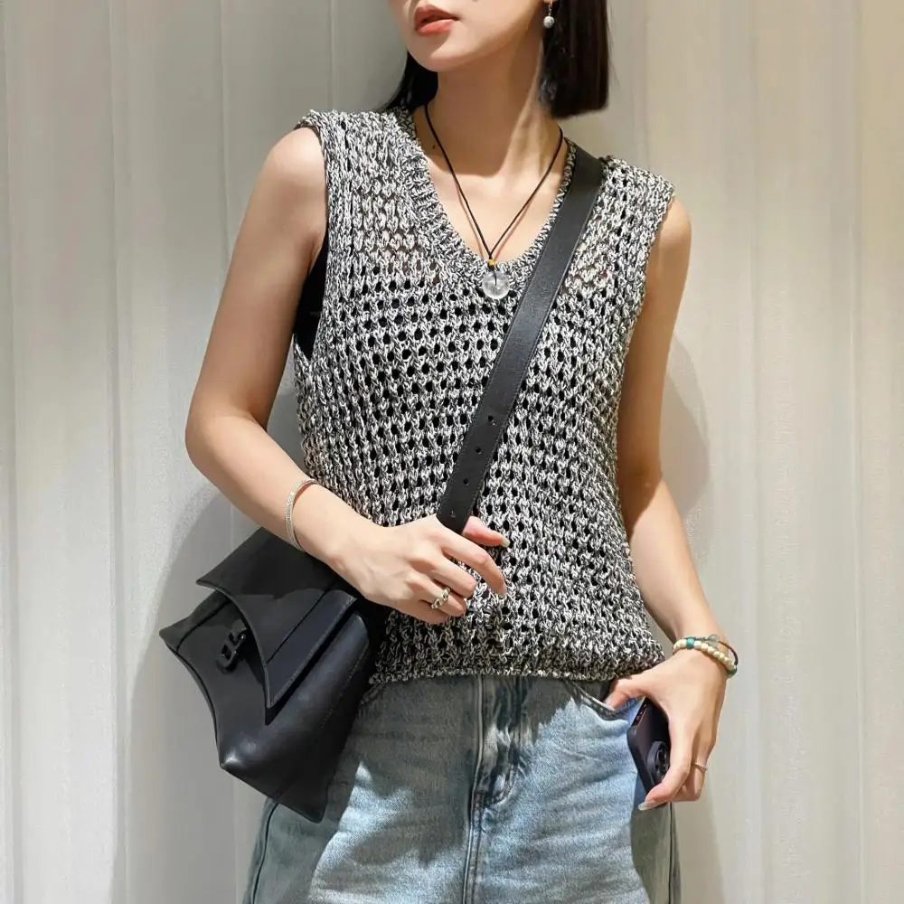 Повседневный свитер с V-образным вырезом без рукавов