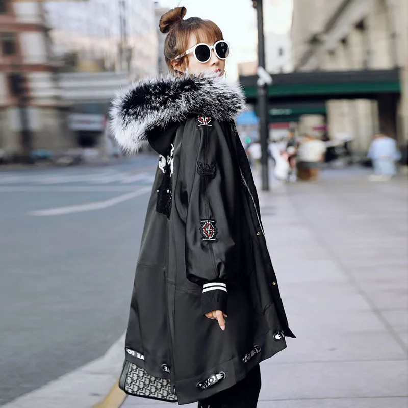 

Парка женская средней длины со съемной подкладкой из натурального кроличьего меха, Осень-зима 2021