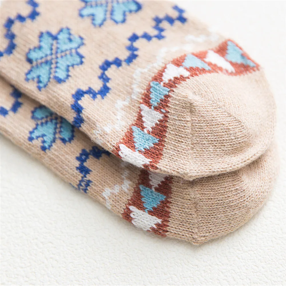 5 Pairs Winter Autumn Women Wool Socks Warmer Ethnic Style Cashmere Thermal Thicken Four Love Women Cute Socks