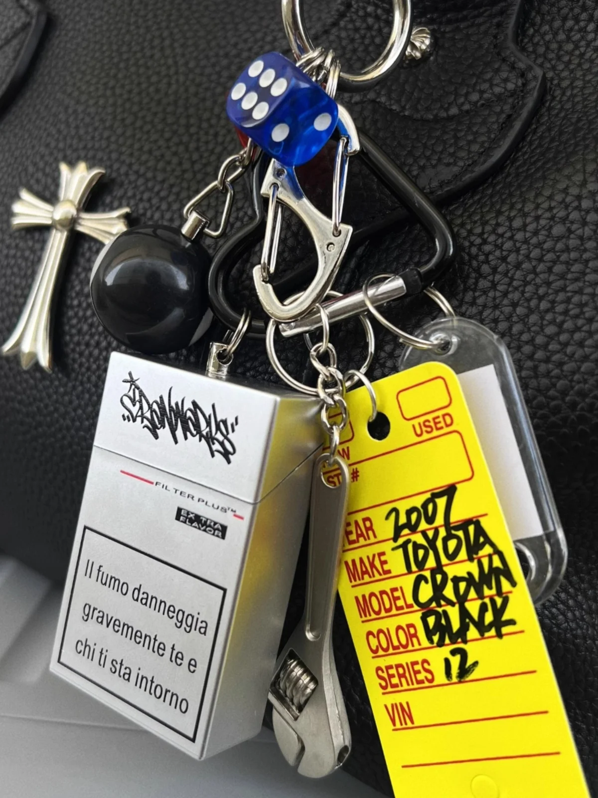 Homemade Multi-Element Graffiti Ashtray Extremely Complex Bag Pendant Handwriting Tag Keychain DIY COUPLE'S