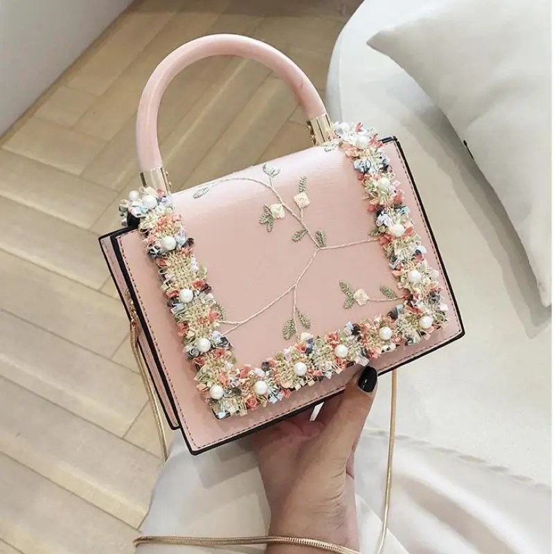 

Vintage Flower Lace Handbags Women's Crossbody Bags 2022 Fashion Gold Chain Women High Quality Shoulder Clutch Female Purses