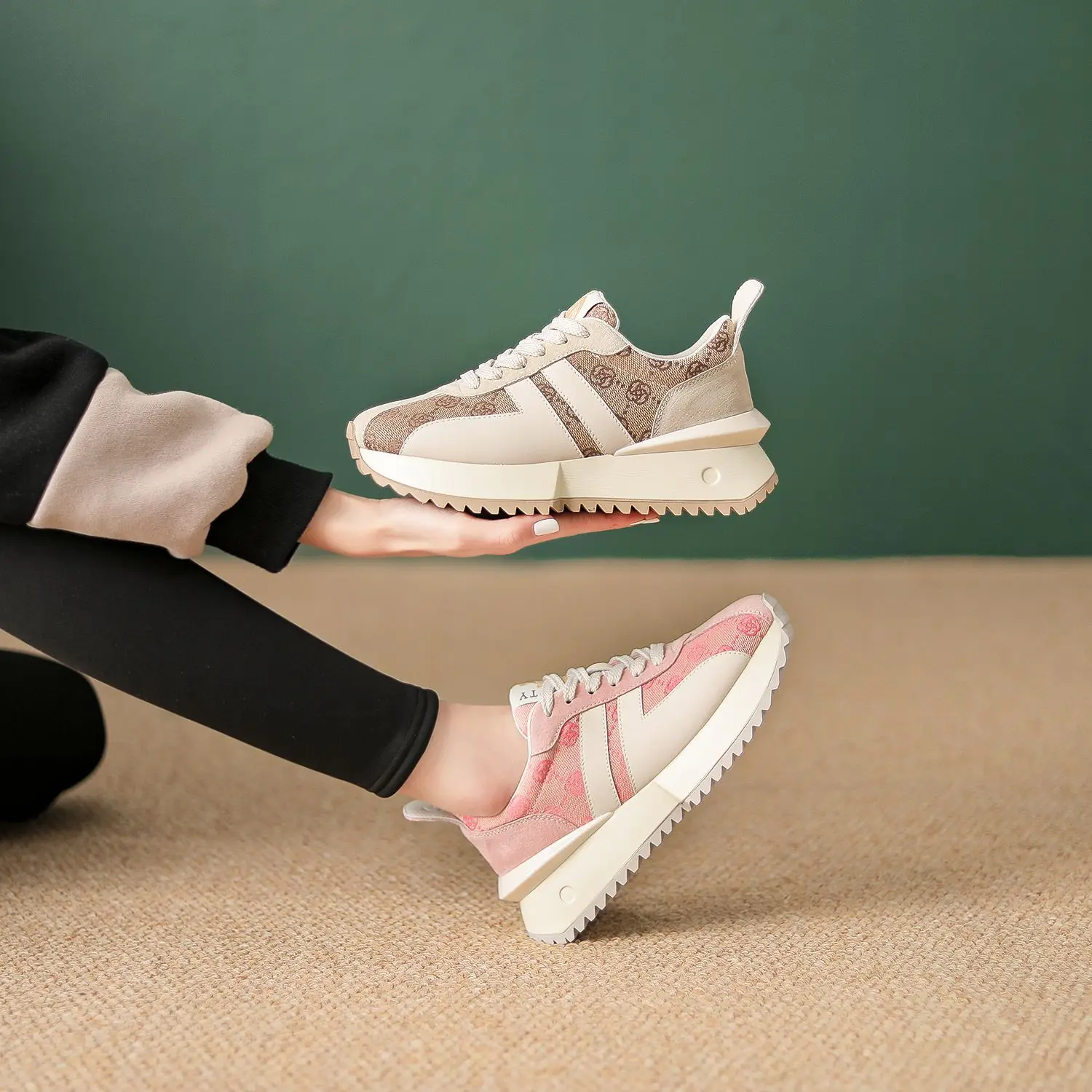 2023 Spring New Pink Leather Outdoor Sports Shoes Forrest Gump Women's Shoes Thick Sole Sports Shoes Casual Sports Shoes