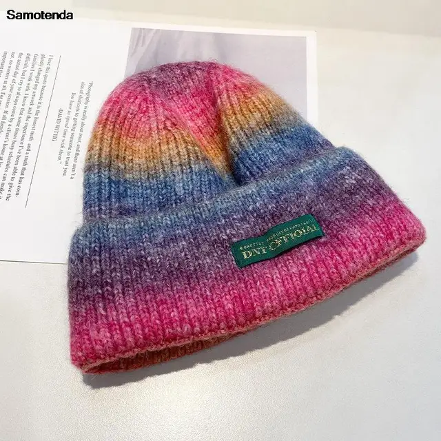 шапка из акрила плюсы
