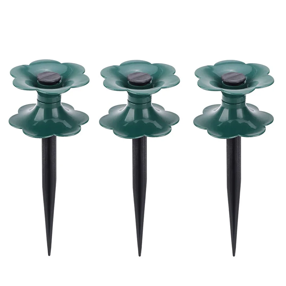 

3pcs Garden Lawn Hose Guide Spikes Practical Water Pipe Guide Wheels (Green)