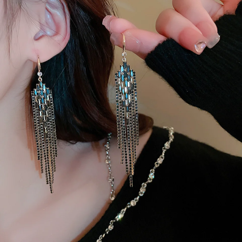 

RAKOL Fashion Party Earrings for Women INS Trendy Long Tassel Dangle Earring Delicate Rhinestone Crystal Jewelry Accessories