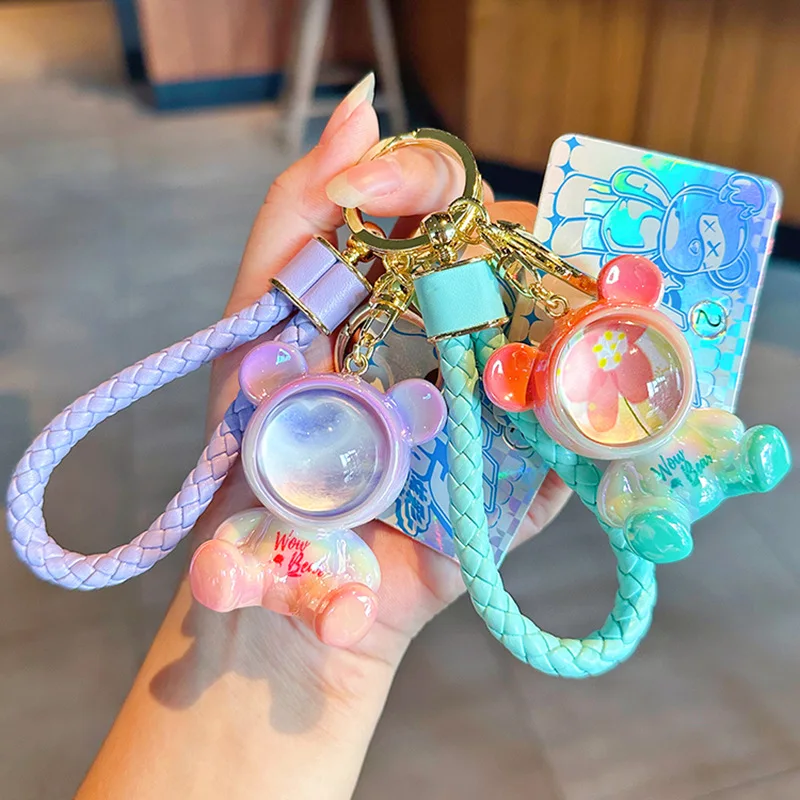 

Брелок для ключей в виде мультяшного мишки