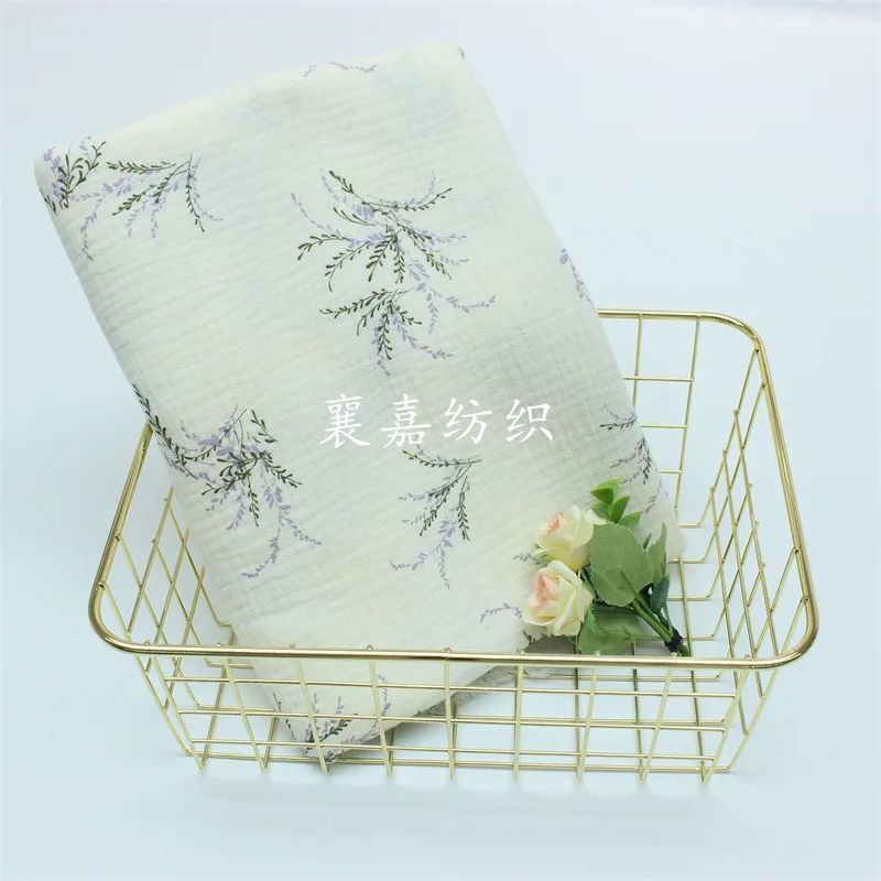 Двойной марлевый креп маленький цветок детская одежда пижамы ткани для домашней