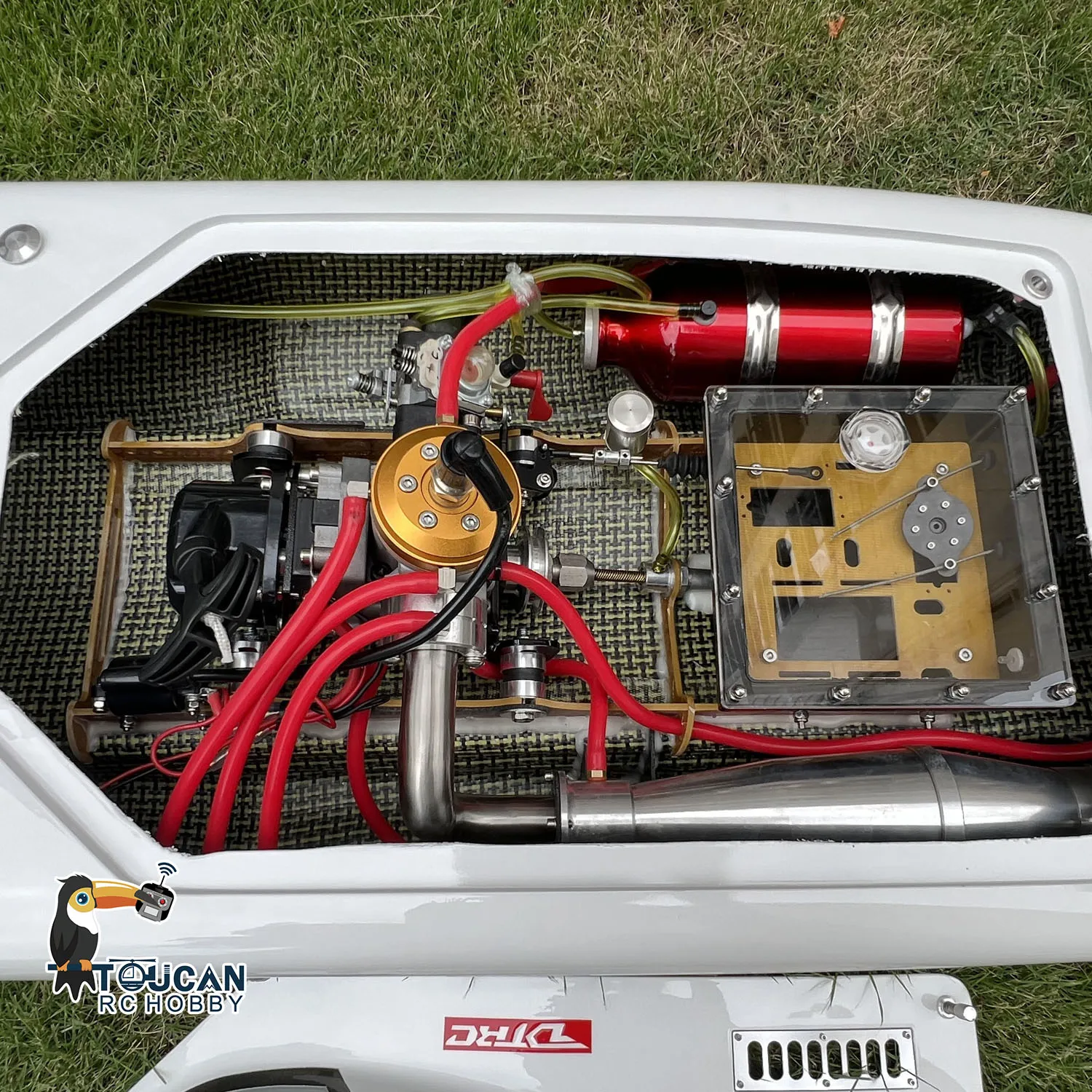 Фото Радиоуправляемая лодка G30E Toucan из параарамидного волокна, 30CC, бензиновая, гоночная, ARTR, без радиосистемы, игрушечная модель с дистанционным управлением №1