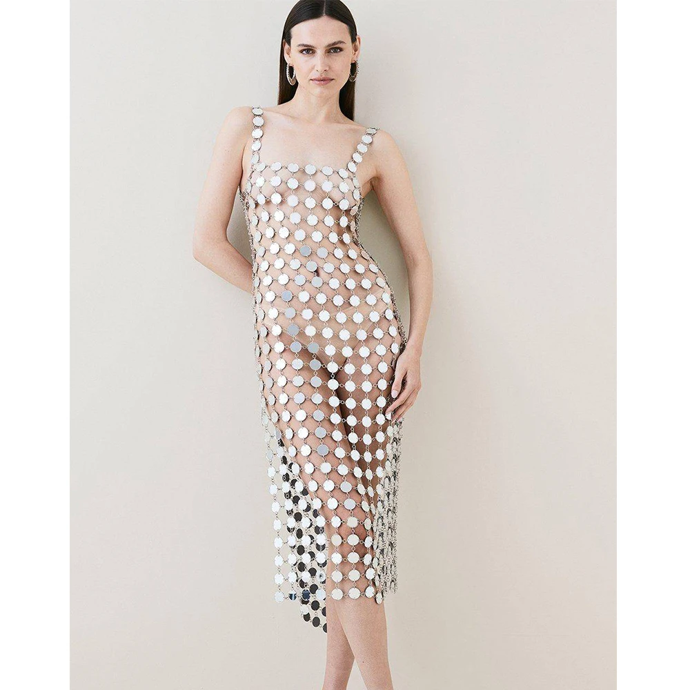 Женское длинное платье с блестками серебристое облегающее макси без рукавов