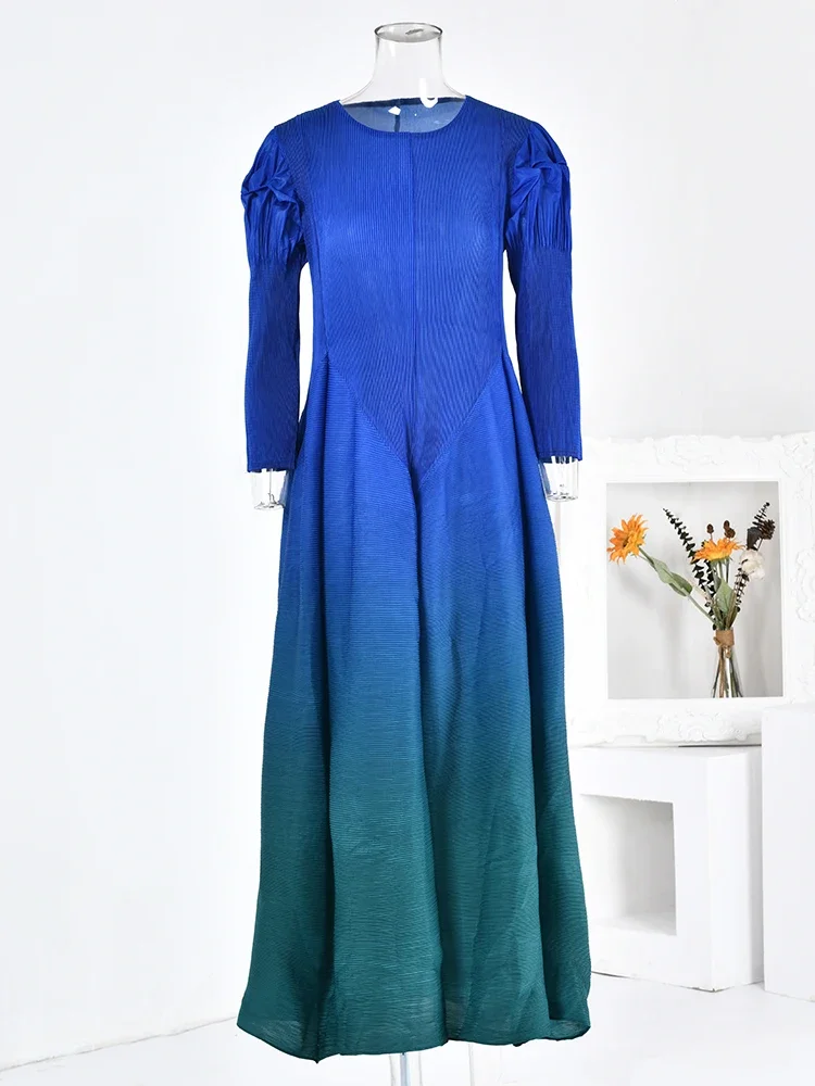 

Miyake Original Gardient Pleated Dress Women Round Neck Long Sleeves Elegant Dresses Retro Female Clothing 2023 New Clothing