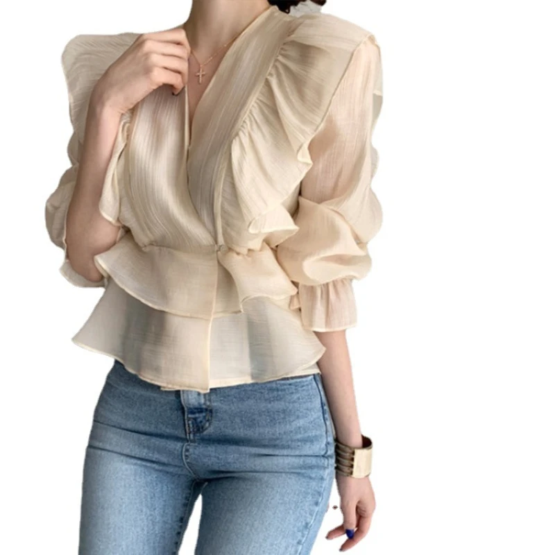 2023 new women's spring and summer pullover shirt is fashionable and slim women tops