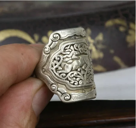 2 9 см старое китайское серебро Miao Kylin Qilin голова зверя ювелирное изделие ручное