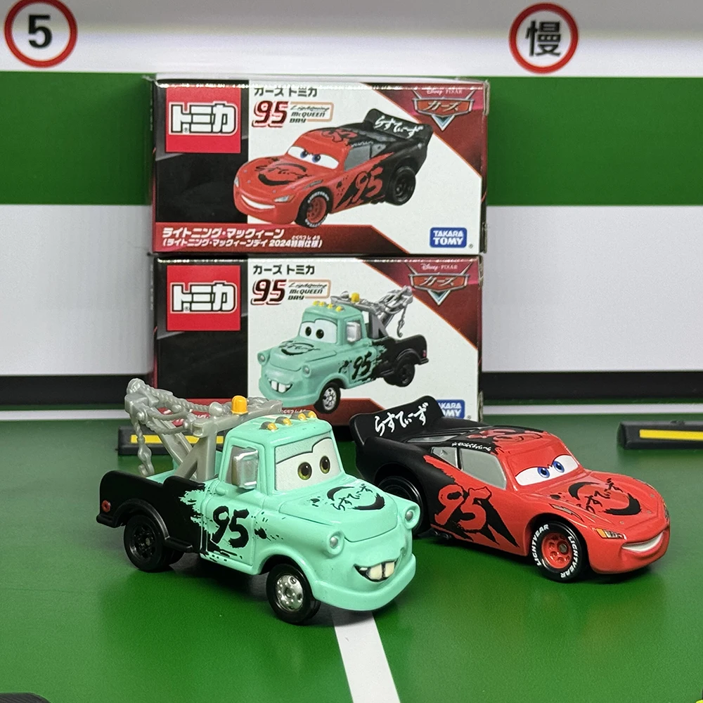 TAKARA TOMY Tomica Disney Lightning McQueen 2024 специальное издание игрушка из сплава мотор литая под