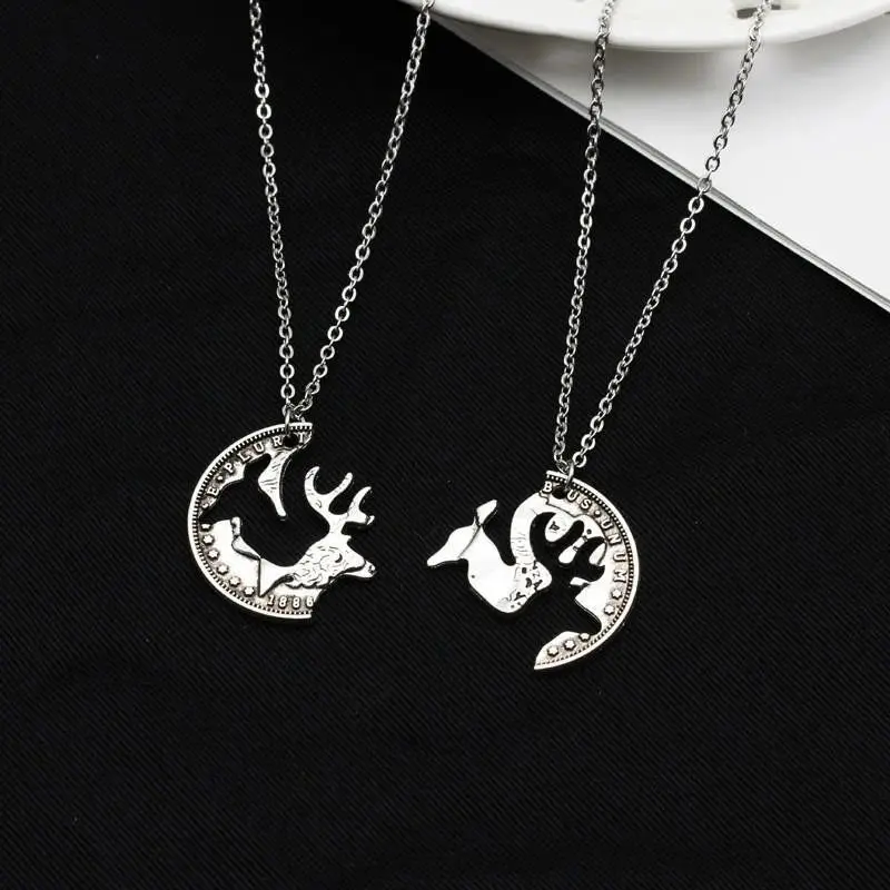 

Lover's Necklace A Deer Accompanies Creative Men's and Women's Girlfriends' Birthday Gift Splicing Pendant Trend Deer Necklace