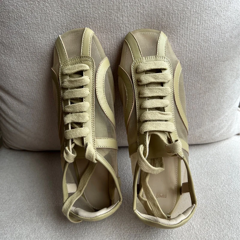 Туфли женские из воловьей кожи на шнуровке круглый носок плоская